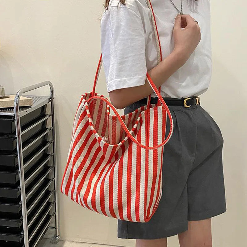 Bolso tote de lona a rayas con dos asas