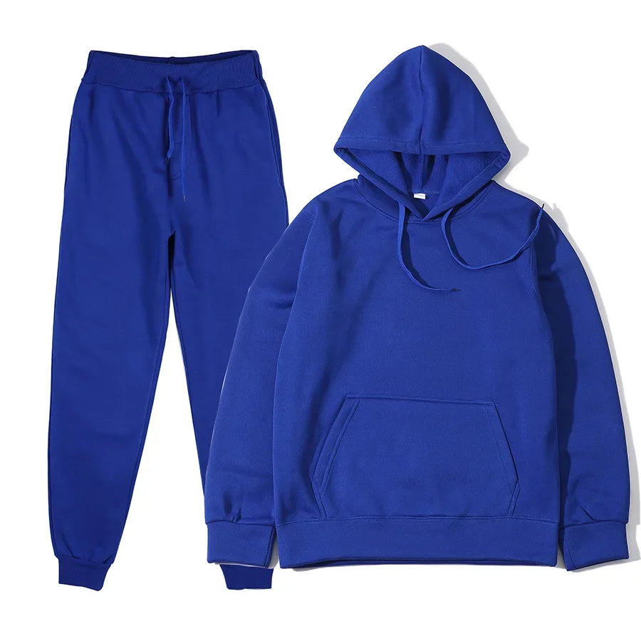 Conjunto de hombre con buzo con capucha y pantalón deportivo