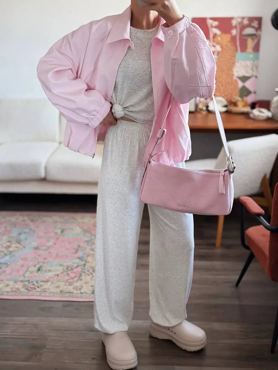 Conjunto de mujer de manga larga y pantalón holgado