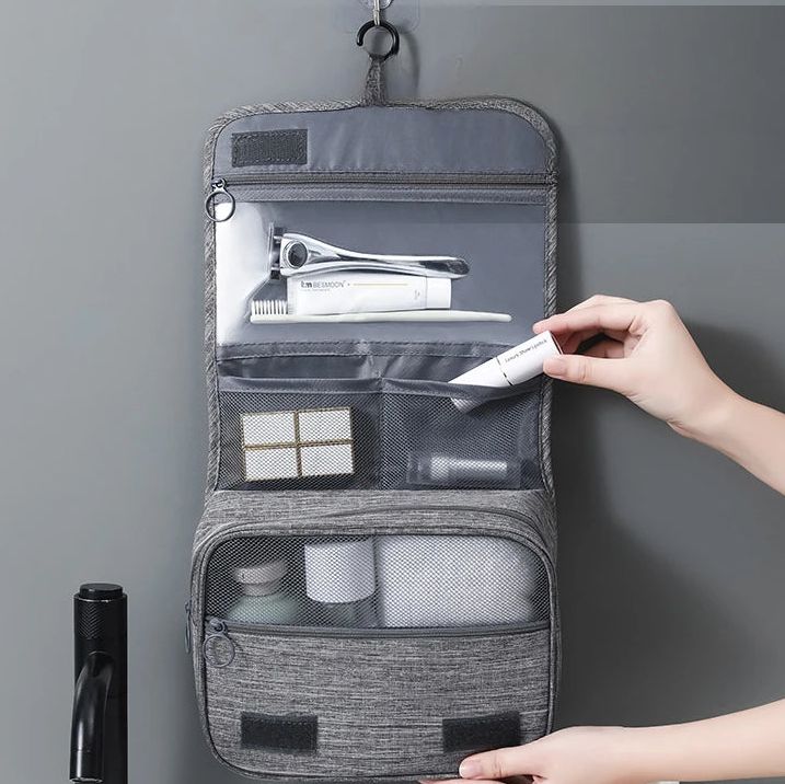 Bolso colgante para higiene y maquillaje
