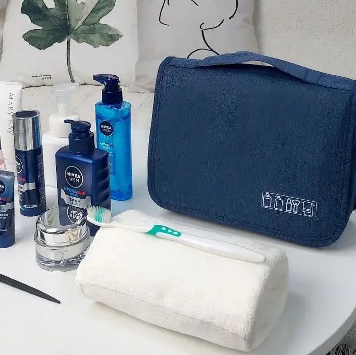 Bolso colgante para higiene y maquillaje