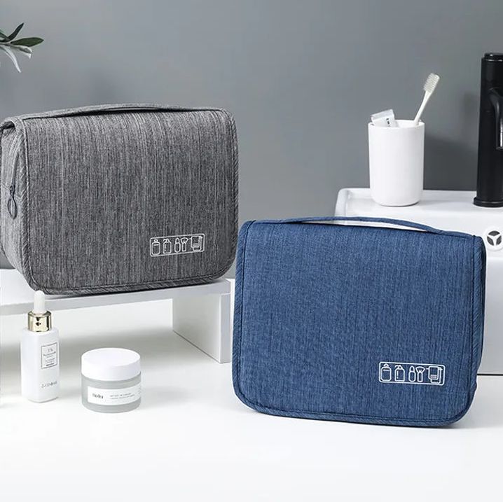 Bolso colgante para higiene y maquillaje