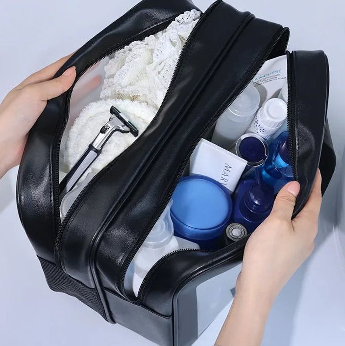 Bolso transparente con compartimentos para higiene personal