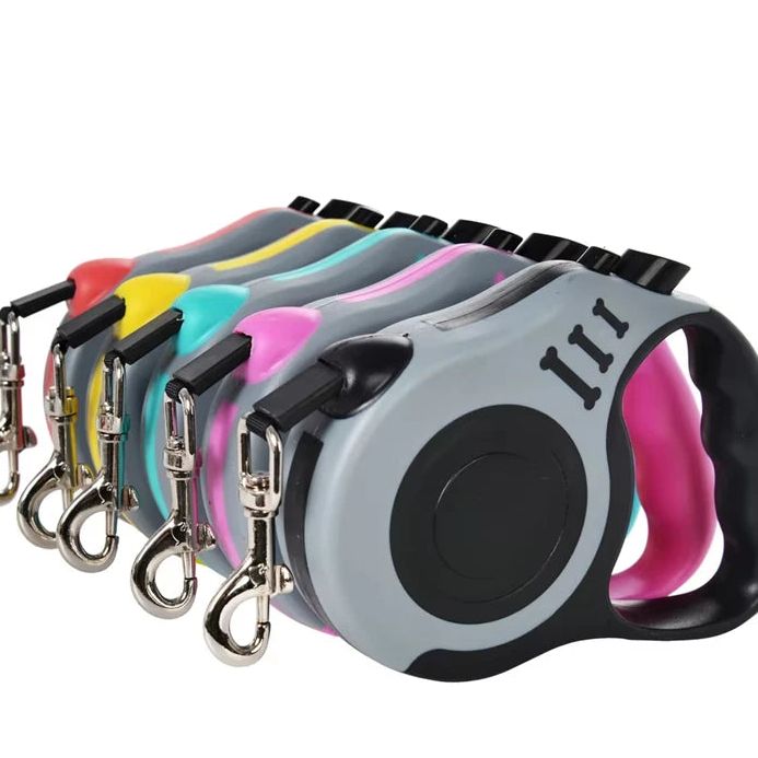 Correa extensible para pasear perros pequeños y medianos