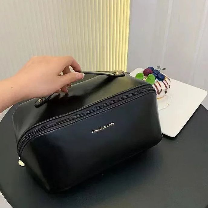Estuche de poliéster para cosméticos y cuidado personal