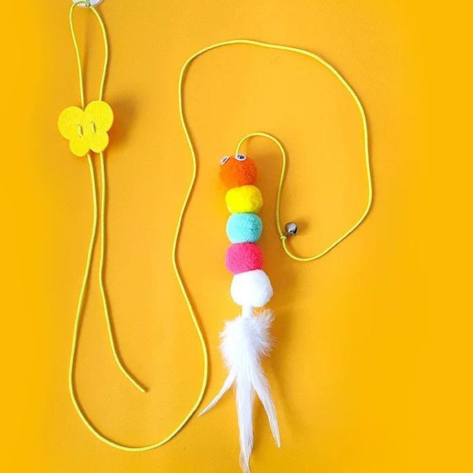 Juguete colgante con cuerda elástica para gatos