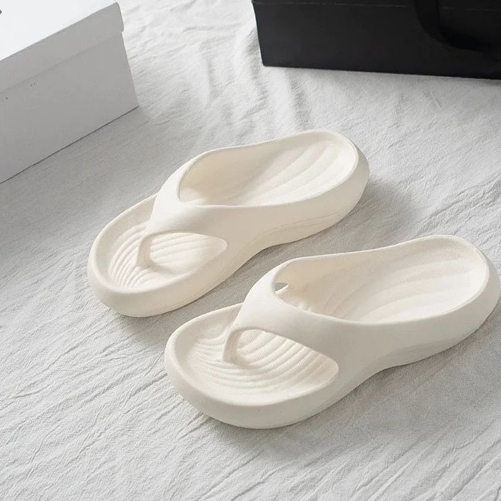 Ojotas de mujer livianas con base anatómica