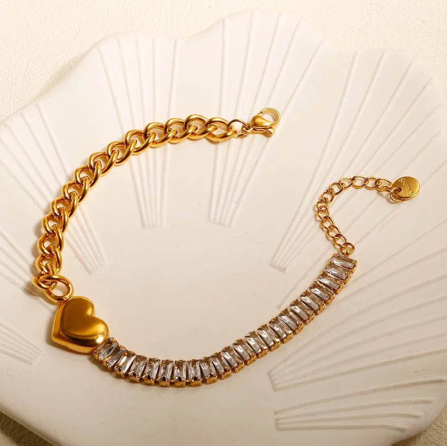 Pulsera ajustable con dije de corazón
