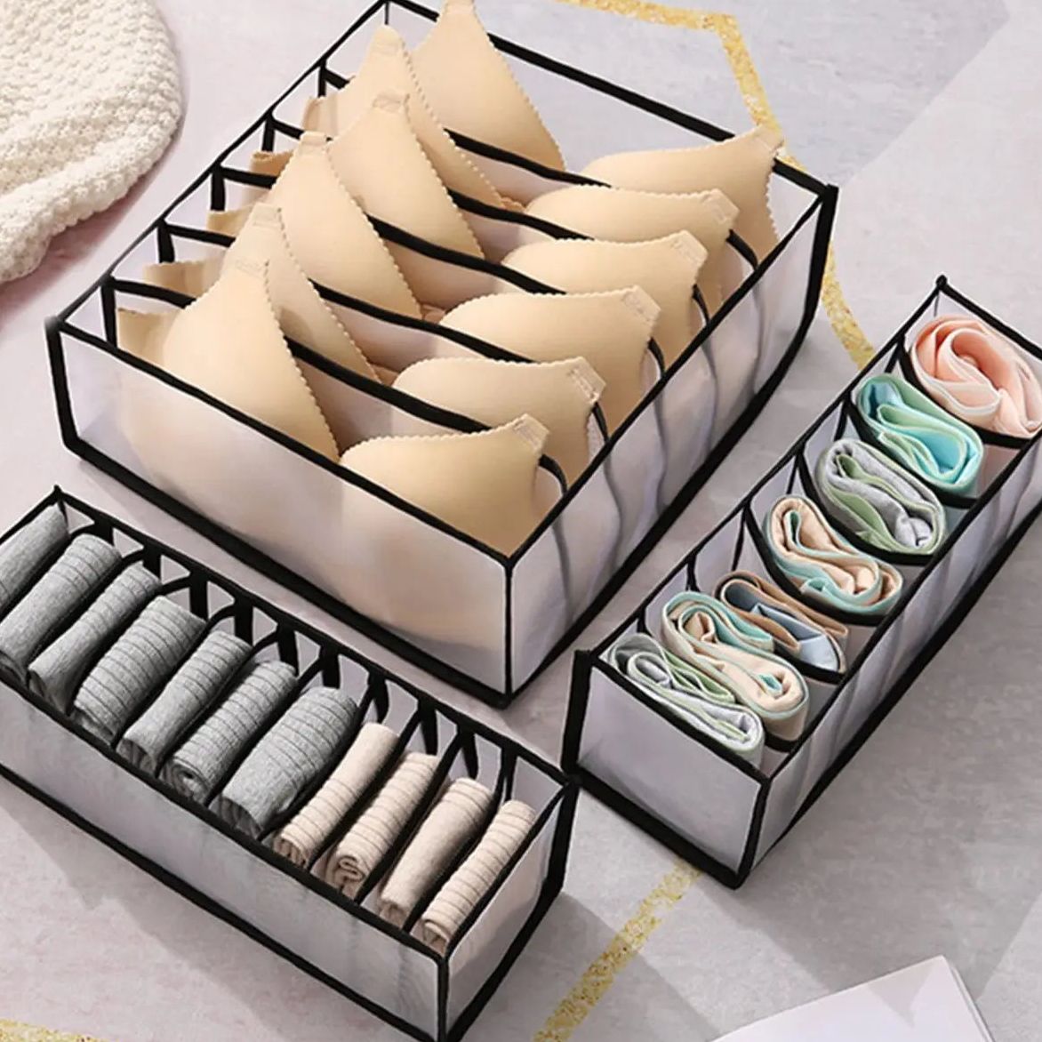 Separador plegable de cajón para prendas pequeñas